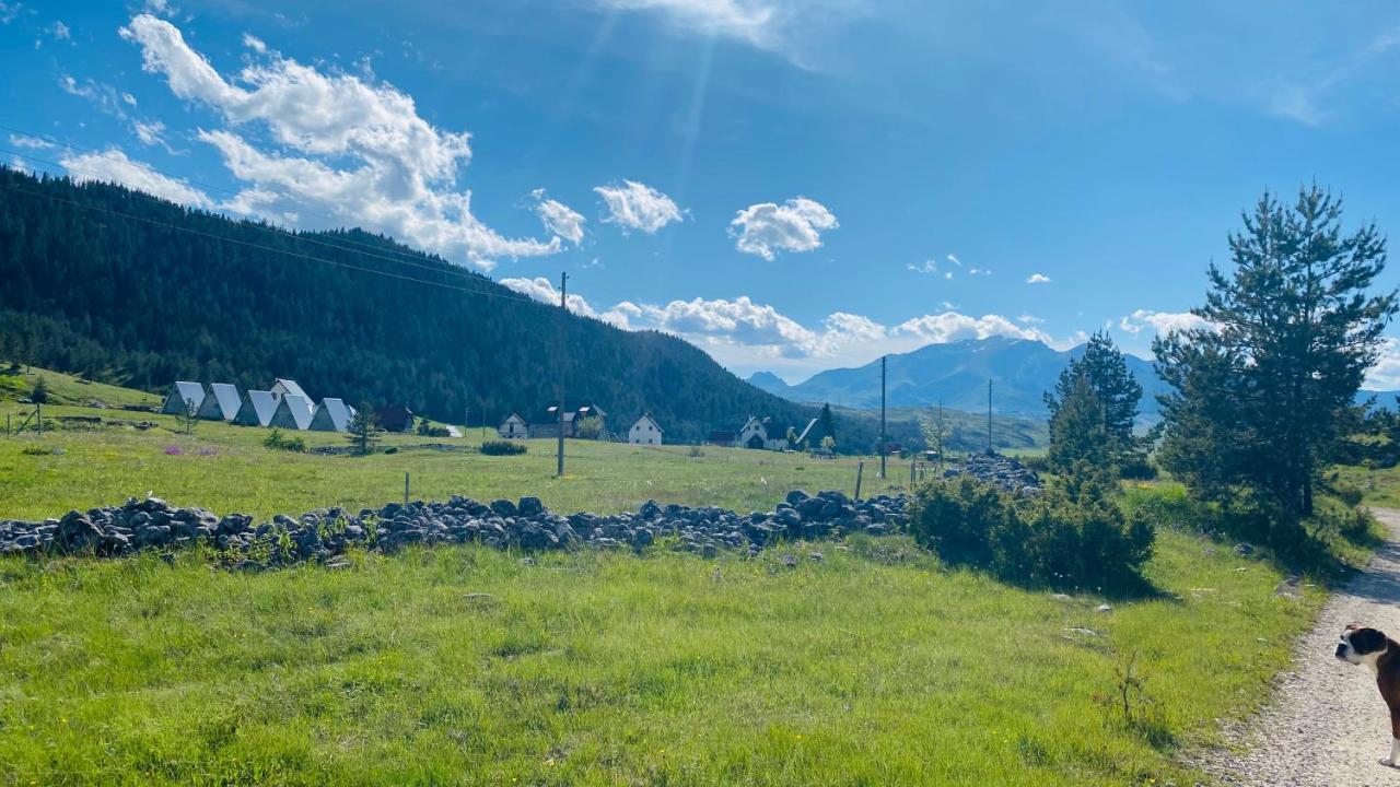 Eco Village Pavlovic Žabljak Buitenkant foto